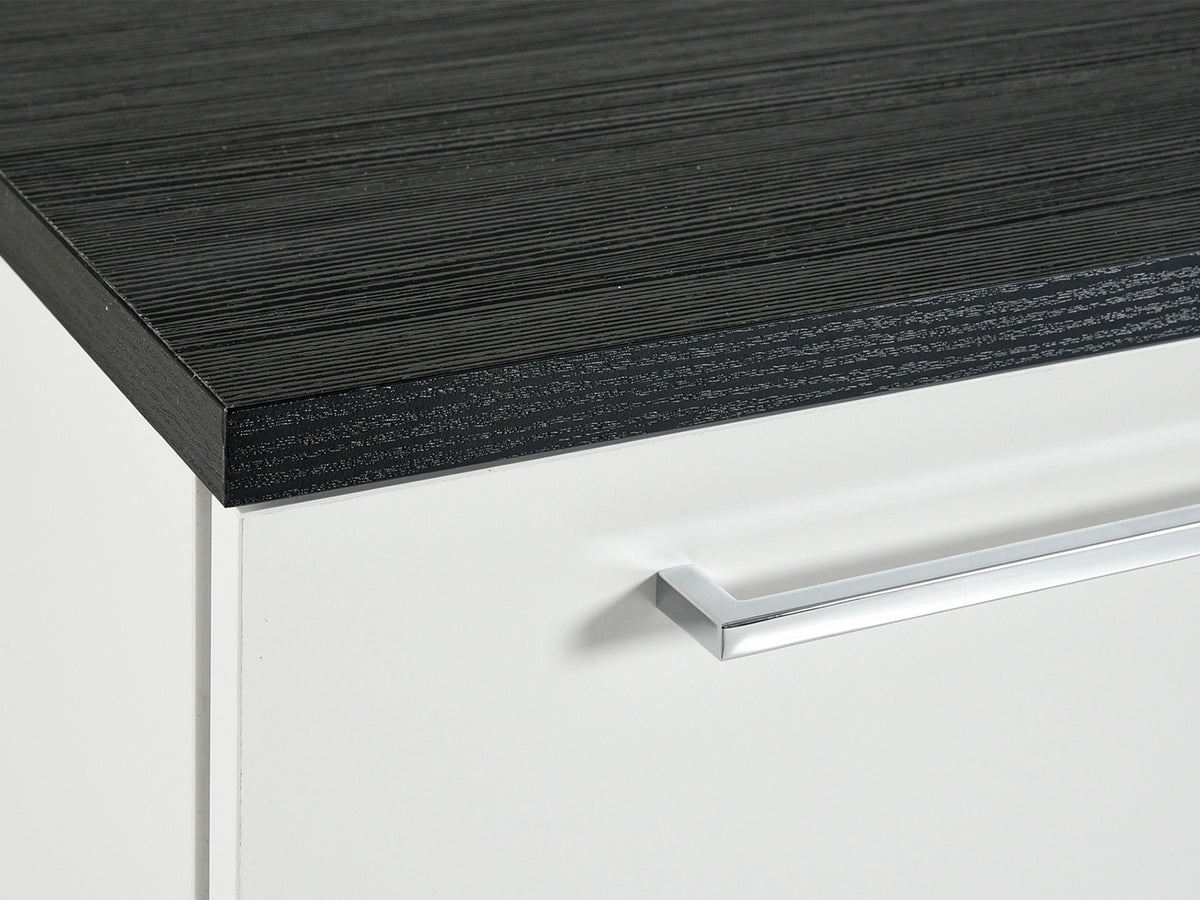 Cubix kromi vedin ja musta woodline kansi lähikuvassa